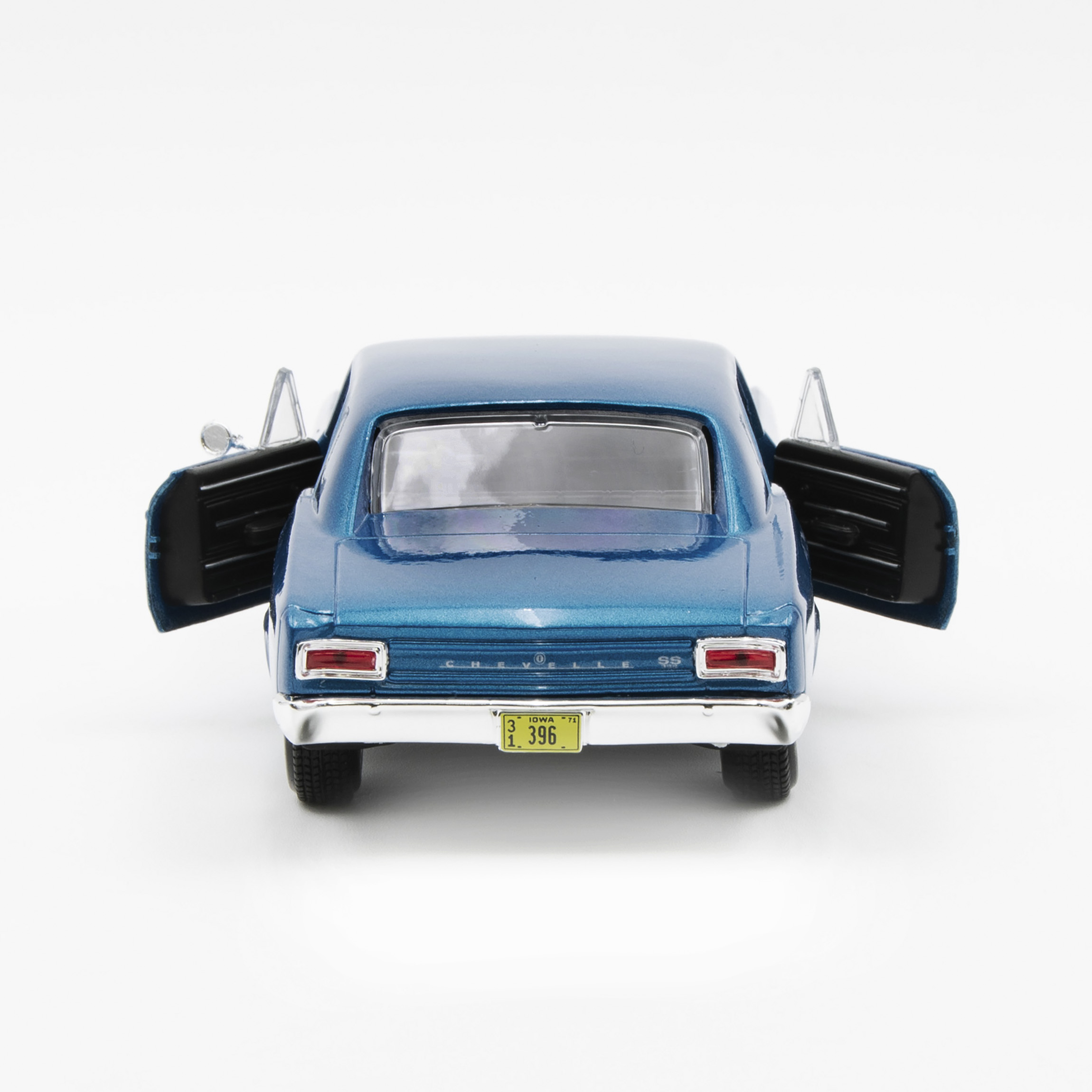 Maisto Special Edition 1:24 Diecast 1966 Chevrolet Chevelle SS 396